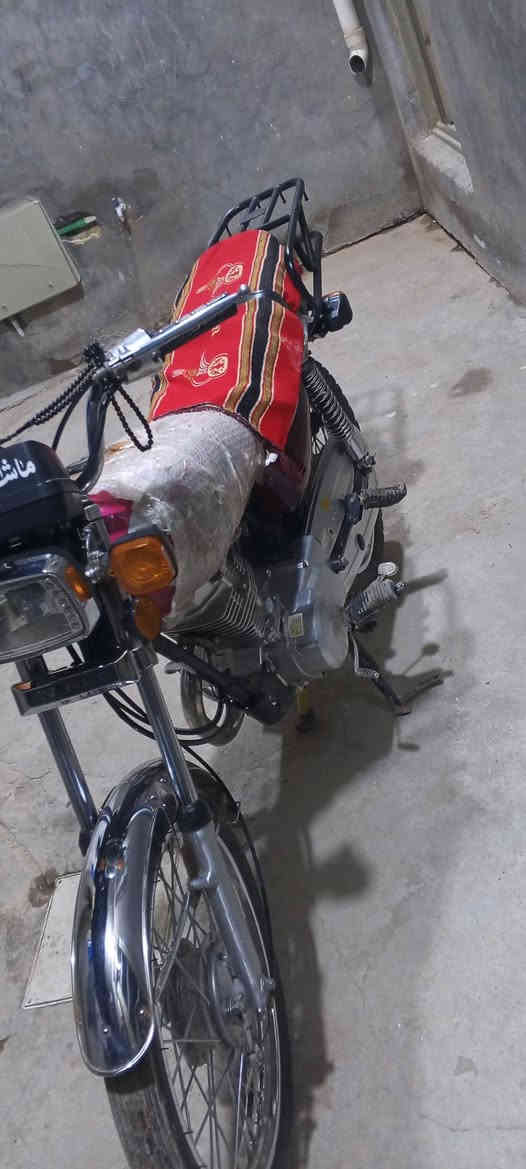 السلام عليكم
نامه شلامجه اصل 

2023

اوراق اصولي 

دراجه خير من الله 

انسه توكف بشارع

السعر 800 وبيه مجال 

مكاني حله تاجيه 

***********
