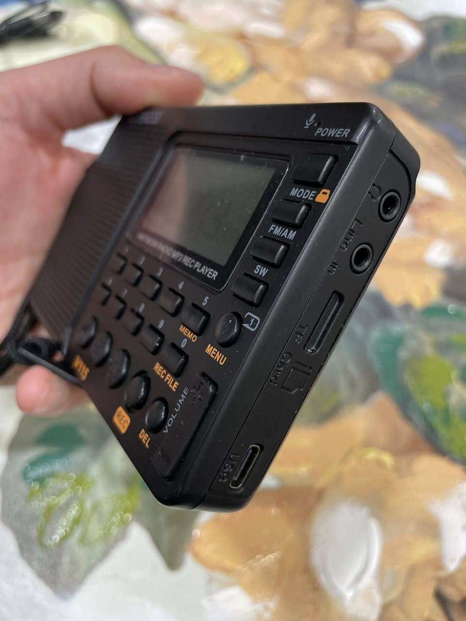 راديو من شركة ريتاكس V115
3 موجات FM AM SW
MP3
شحن
تسجيل صوت

للطلب و الاستفسار على الخاص
متوفر توصيل لجميع محافظات العراق


**إذا كنت صاحب هذا الإعلان وتريد حذفه لأي سبب، رجاءا أرسل رسالة إلى الدعم الفني**