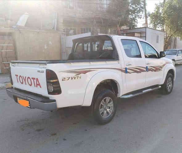 تيوتا هايلوكس فور ويل خليجي
2014 كير عادي سياره مكفوله كفاله عامه ما عدى شبر بل جاملغ الامامي الأيسر 
المكينه والكير مكفولات سياره جديده و جاهزه رقم أرييل الجديد باسمي تحويل مباشر 
مكان بغداد الرصافه الكمالية السعر 207 وبيها مجال بسيط 
هاتف اتصال و واتساب موجود هم ***********
