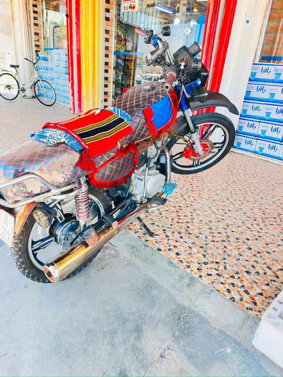دراجه سافان 200cc
دراجه مرقمه واسط باسمي

دراجه بعدهه بحاله الوكاله 

سعر خاص رجائاً 

جاملغ شاده تحوير 
لبلادي موجود 

مكاني  واسط الدبوني 

***********

