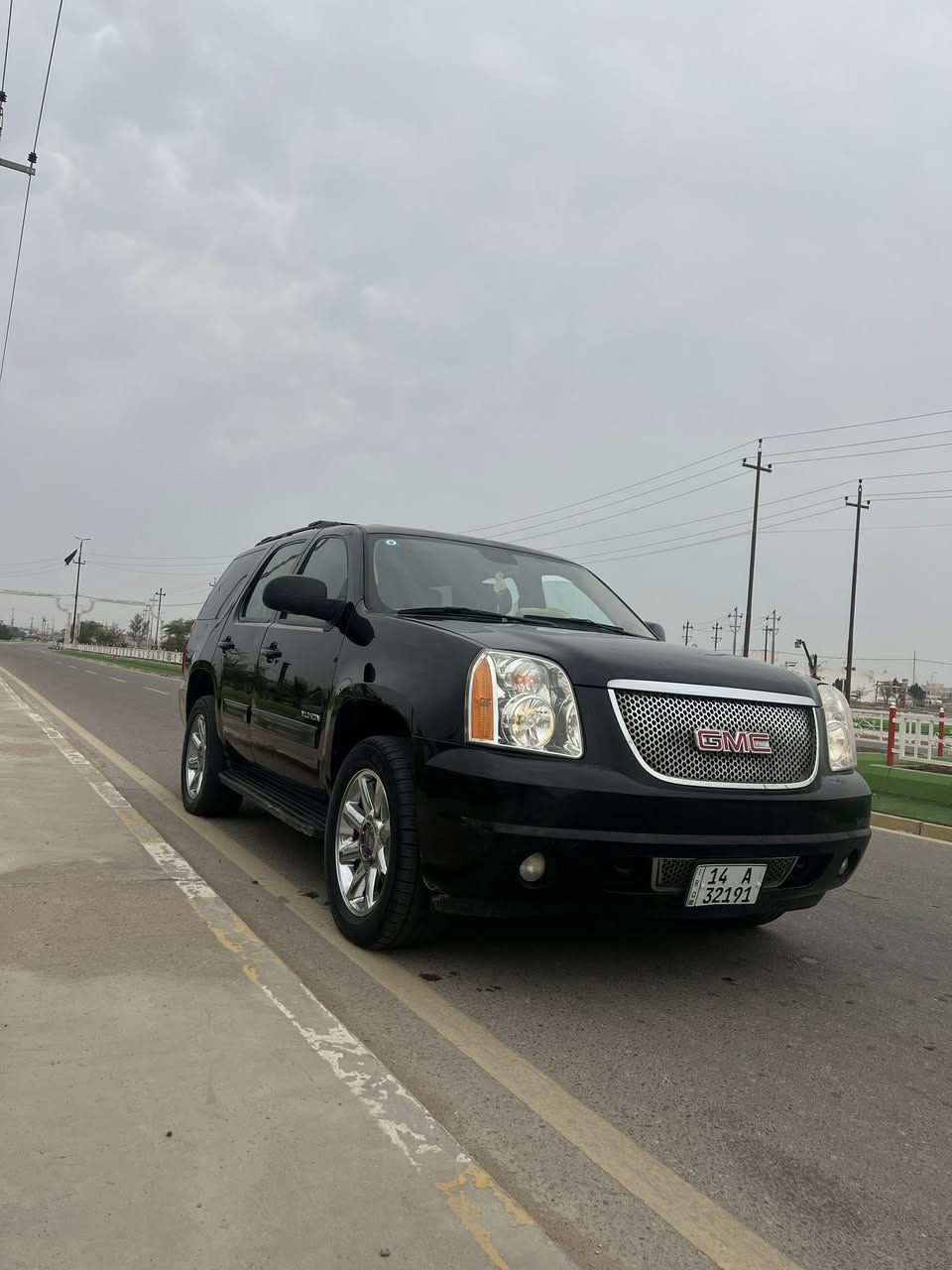 السلام عليكم يوكن بترا للبيع 2011 السياره أحلا من الصور بهواي 
رقم بصره الجديد بسمي مداور ثاني يوم السياره مكينه وكير وحداده كله جديد
مكفوله من ضربه بيها رشات تجميل بسيطه كلش السعر 220 وبيها مجاال بسيط***********
مكان السياره البصره
