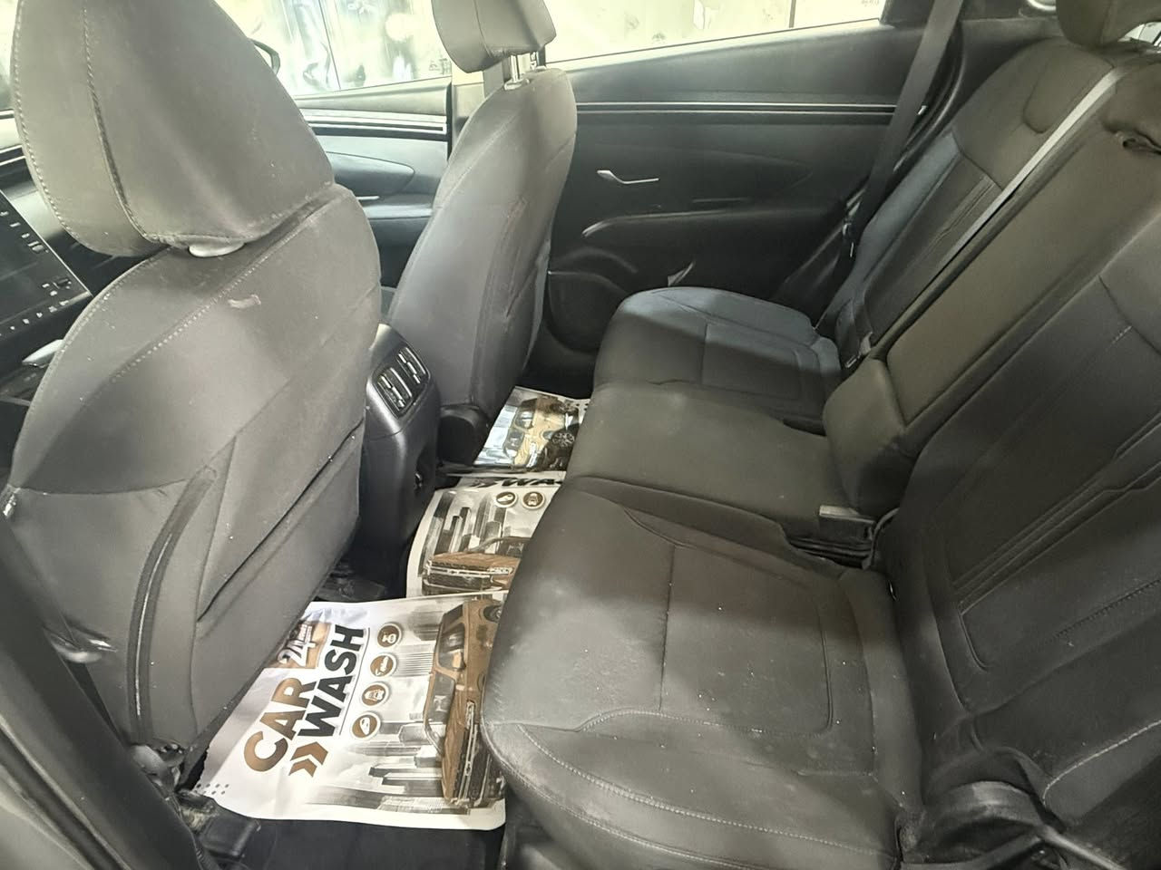 للبيع  هيونداي توسان بسعر 160 ورقه
موديل 2024

اللون: (سلفر غير محدد )

المحرك: (4 سلندر)

ناقل الحركة: أوتوماتيك

نوع الوقود: بنزين

عداد المسافة 13 الف

🧰 المواصفات الأساسية:

✔️ شاشة لمس + كاميرا خلفية

✔️رادار خلفي / أمامي

✔️ تدفئة / تكييف ممتاز

✔️ دواسات كهربائية + مرايا كهربائية

✔️ بلوتوث / USB

✔️ حساسات / نظام أمان

     بصمة ابواب تشغيل عن بعد 

( فول بدون فتحة ) السيارة بدون لوحات 

المكان ديالى بعقوبة ***********
