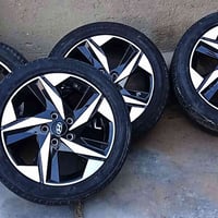 تخم ويل وتاير للبيع حجم 17 مال النترا موديل 2023 زيرو مكاني بغداد 0773...