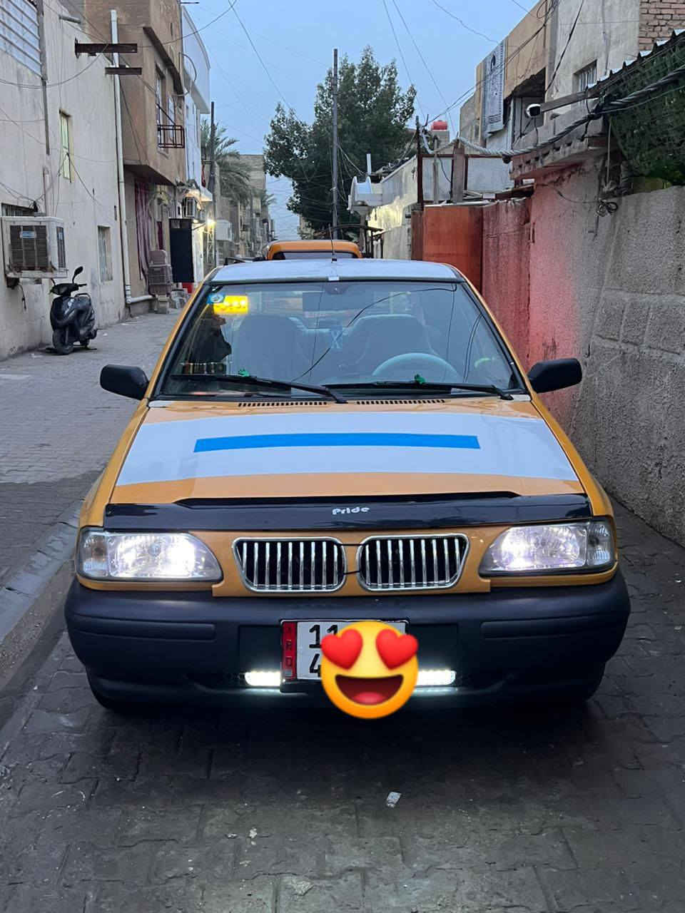 السلام عليكم سايبه 2011 سياره حلوه ونضيفه مكينه كير مكفولات حداديه جديده تخم تاير جديد كهربايات كلها شغاله 
تبريد نقص غاز دواخل جديده سياره بوجهك للشارع خير من الله عنواني الكاظميه فلكة صلاح الدين باقي التفاصيل اتصال رقم بي واتساب *********** السعر٢٧
