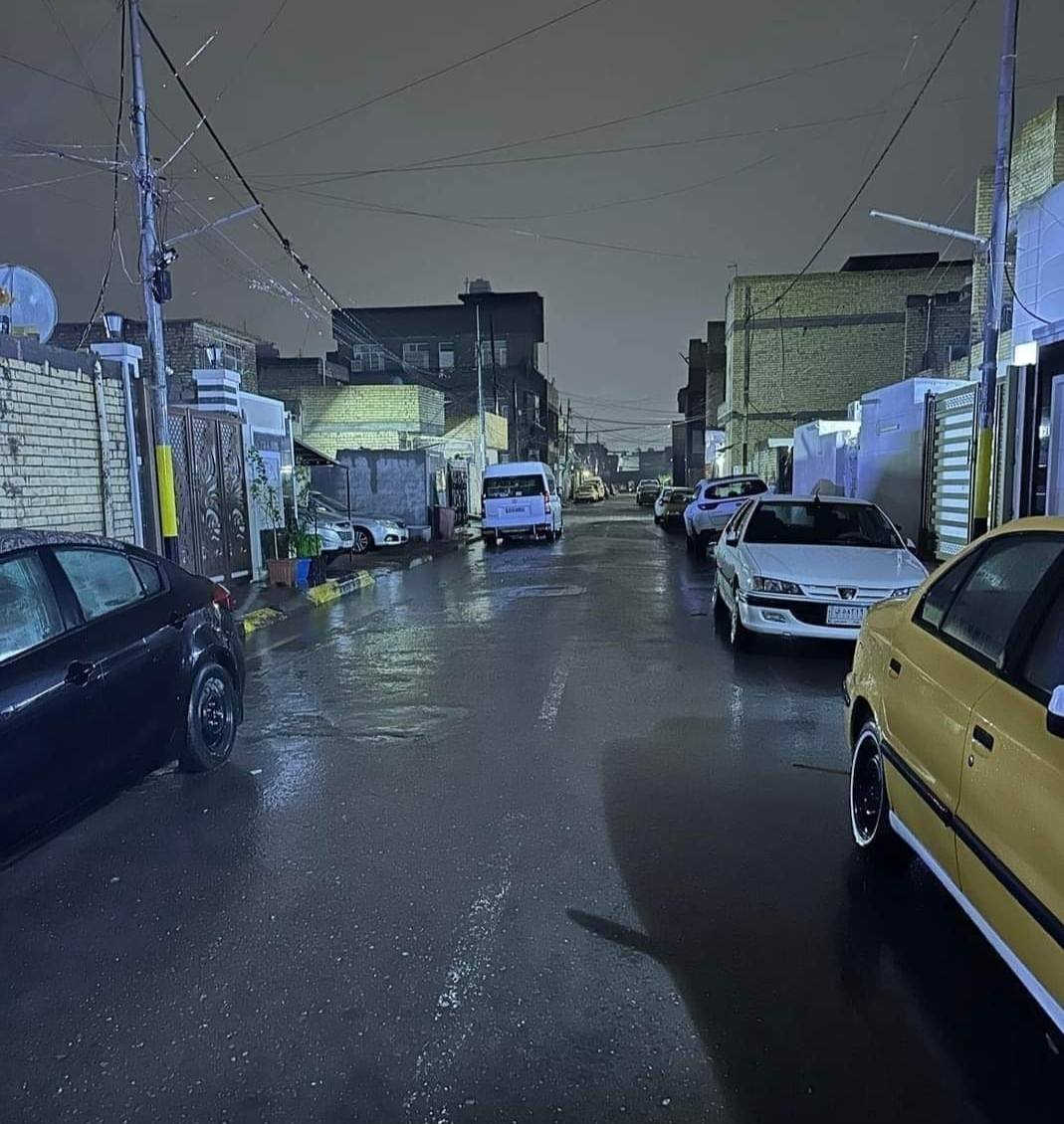 سلام عليكم توفر عندي بيت مساحه 100متر--  جبها 4ونص--- نزال-- 23 --طابقين بي 3غرف بناء حديث 2024 جنس لعقار طابو زراعي سند 25 على طابو الخلاني سند وكاله موجودات منطقه كامله كل الخدمات مي مجاري كهرباء تبليط موقع البيت البلديات الضباط خلف الصحفيين قرب مدرسه زين القوس منطقه حي الامير الاستفسار اكثر ***********رد واتساب ماسنجر
