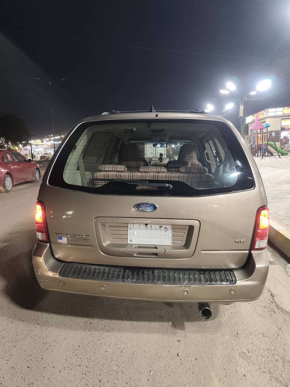 فورد فريستار موديل 2004 محرك حجم 4200 للبيع تبريد 3 قطع ثلج شغال محرك مكفول كير مرات بالثالث ياخر الصدر الدبلات الامامية والخلفيه بحاله وسط بقت يم الي يشتريها يبدلهن او لا  باقي الصدر مبدل جديد الكشر مثل ما تشوفون بالصور  حلو بس باب السايق مصلح اثر ضربه قبل ما اشتريهه موجوده .. والكهربائيات جميعها شغاله مكاني بغداد الغزاليه  *********** سنويتهه شهر 11 سنه 2026 سعرها 70 ورقه اشكركم  ..
