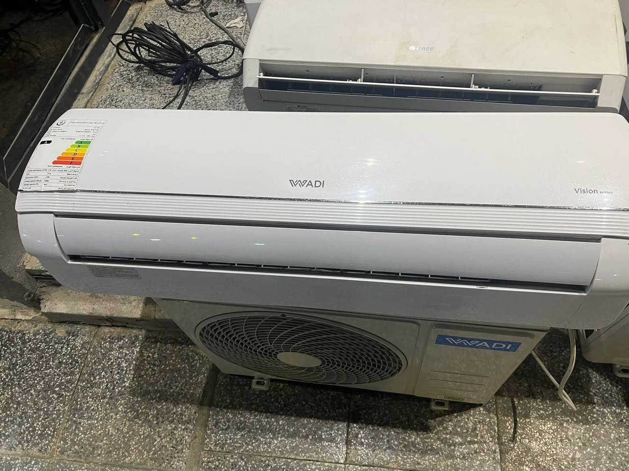 السلام عليكم
سبلت وادي 
حجم طن ونص
اعتيادي وليس انفيرتر 
اصدار حديث 
الجهاز مشتغل جدا قليل 
ملحقاته كامله الاصليه 
غازه مقفول 
تدفئه تبريد 
مغسول وجاهز جيب وشد 
السعر 400 الف 
مكاني بغداد يوجد توصيل 
0771.443.0446


**إذا كنت صاحب هذا الإعلان وتريد حذفه لأي سبب، رجاءا أرسل رسالة إلى الدعم الفني**