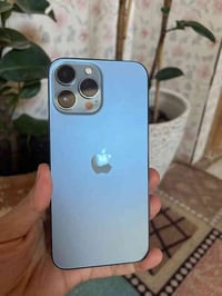 آيفون 13 برو ماكس آخو الجديد كلشي مامبدل بي وكلشي نضيف بس مروفع بطاريه...