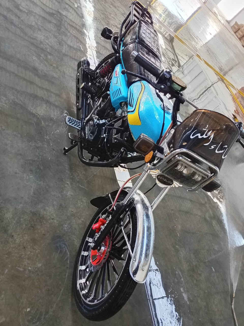 السلام عليكم دراجه للبيع شيفان موديل 26 السعر 825 المكان ديالى بلدروز***********

