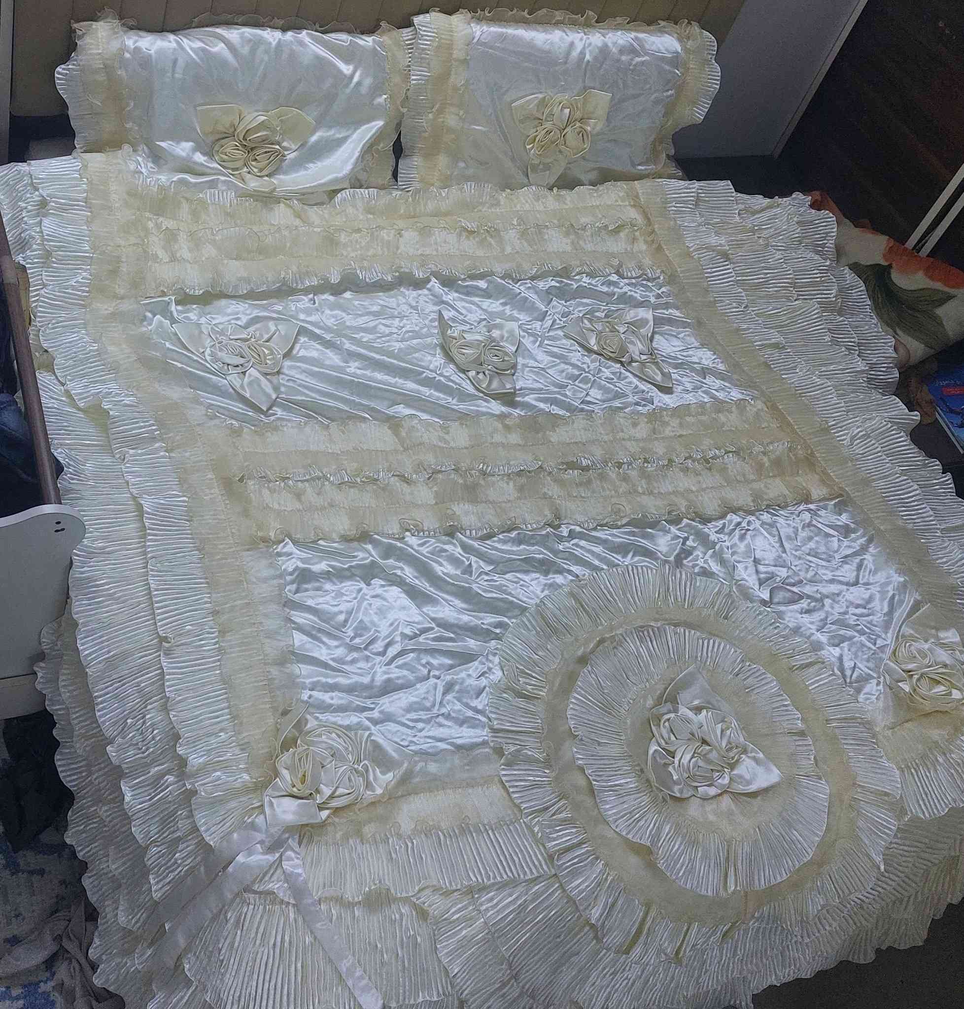 فرشه عروسه ولحاف اخو جديد للبيع


**إذا كنت صاحب هذا الإعلان وتريد حذفه لأي سبب، رجاءا أرسل رسالة إلى الدعم الفني**