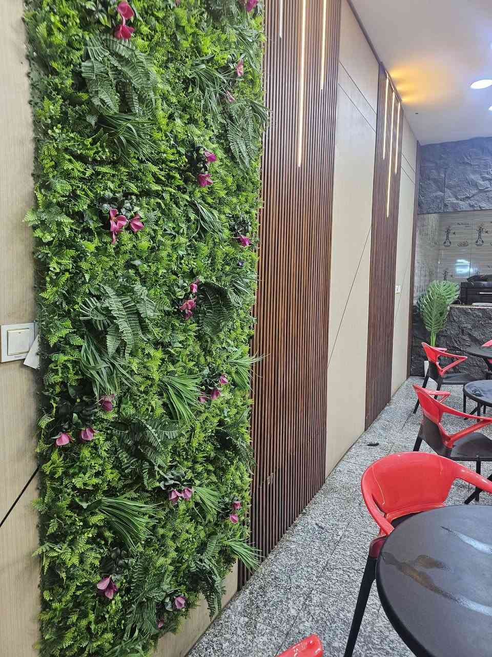 مطعم للايجار 🔊🔊
📌الموقع: مدينة الصدر الحبيبية مقابل مشفى (فاطمة الزهراء التعليمي)
المطعم جاهز من
 فرن معجنات
 قللايات ستربس 2
غريل برغر
غاز ثلاث رؤوس
براد +مجمدة
كل شي ماتحتاج غير المسواق
للتفاصيل التواصل على الرقم
***********
