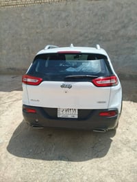 جيب بزون • ٦ سلندر • دفع رباعي