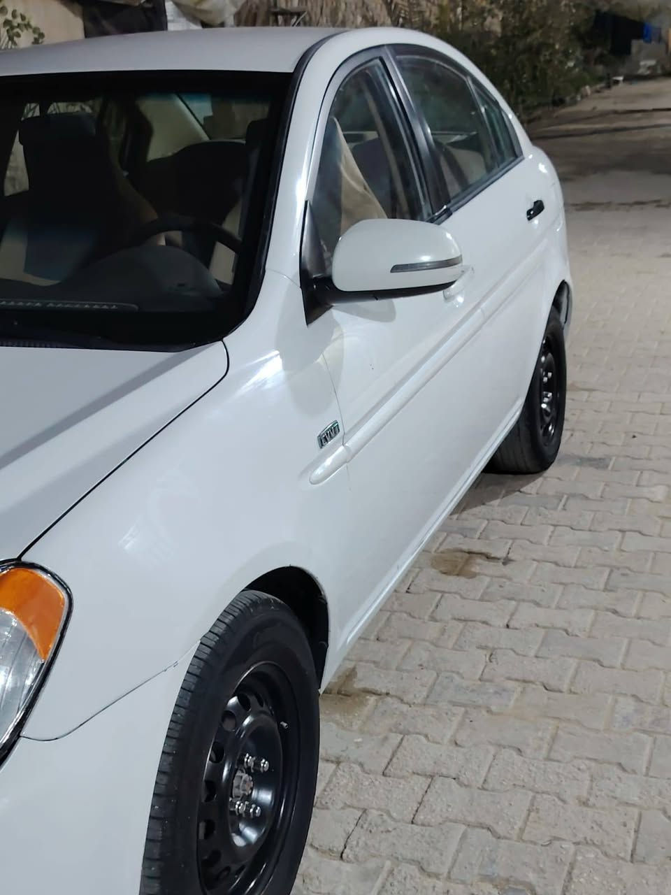 سلام عليكم 
اكسنت 2011 
بيها صبغ قطعتين رقم اربيل وكاله بسمي 
سياره جاهزه تبريد فقط غاز السعر 90
وبيهه مجال للشراي خاص مااجاوب هاذه رقمي***********
