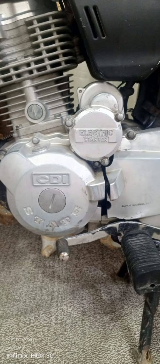 سلام عليكم دراجة تهريب كفير 3قطع للبيع مختمة الدراجة كفالة عامة برغي ما مفتوح على البلاد الشراي خاص او يتصل *********** 
وليريد واتساب هنا ***********
