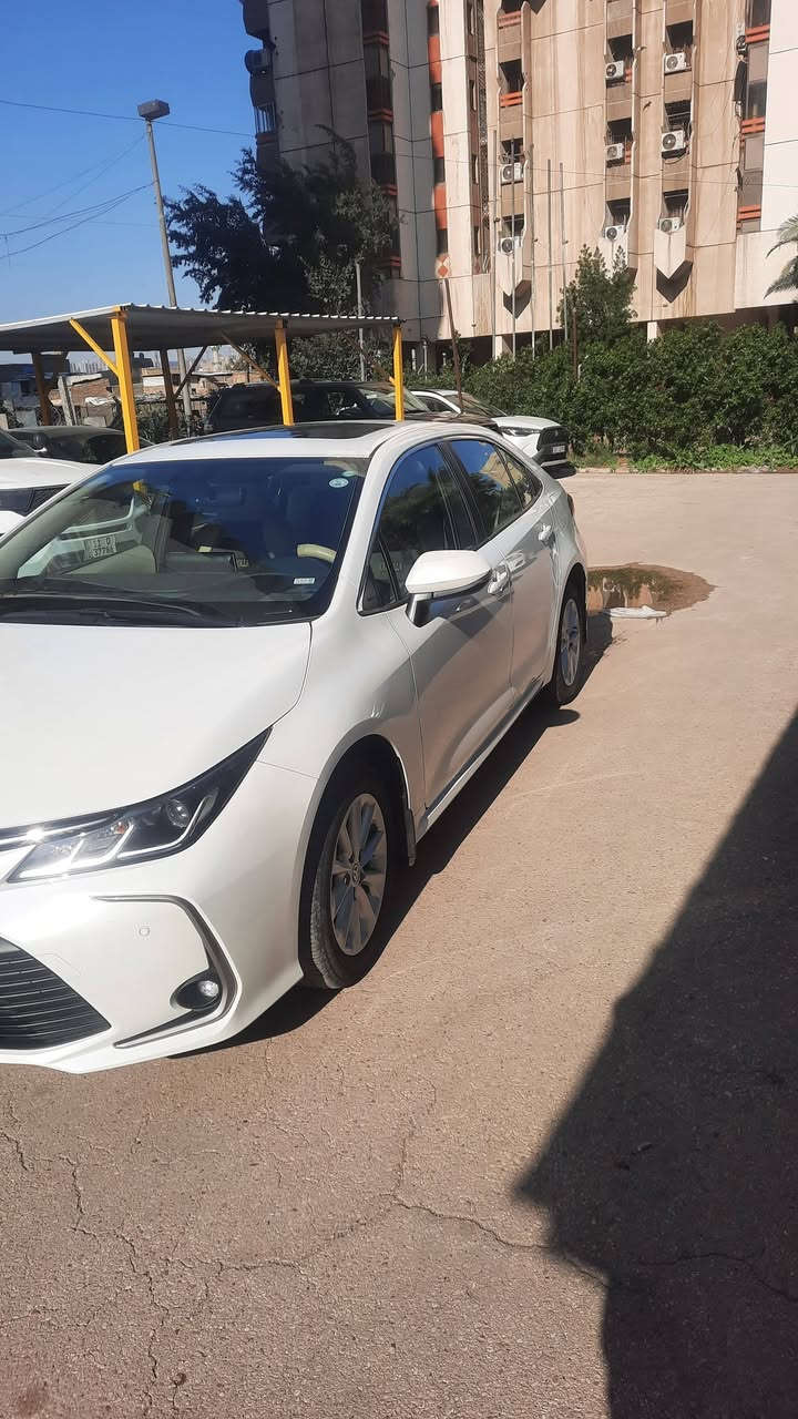 السلام عليكم
كورلا ٢٠٢٢ ضمن ضمان شركة ساز فول مواصفات للبيع 
السيارة نظيفة جدا جدا 
رقم اربيل سنوية باسمي تحويل ثاني يوم 
ماشية ٣٢ الف كيلومتر فقط
محرك ١٨٠٠ بانزين فقط 
حساس امامي وخلفي 
مري جانبية شفط 
نظام ترحيب عند الاقتراب من السيارة 
بصمة عدد ٢ 
تحكم ستيرن و٣ أنظمة قيادة 
فتحة سقف 
٤ جامات اوتو 
تحكم باللايت الامامي ( تريد تعلي او تنصي) 
اللايت الامامي اوتو 
٥ ويل كب حتى السبير 
التبريد شاشة ومنفصل و قطعتين 
بلوجكتر وسكن زينون 
وباقي المواصفات المعروفة 
السعر ١٨٤ ورقة وبيها مجال بسيط للاستفسار الاتصال بالرقم  ***********  او واتساب
