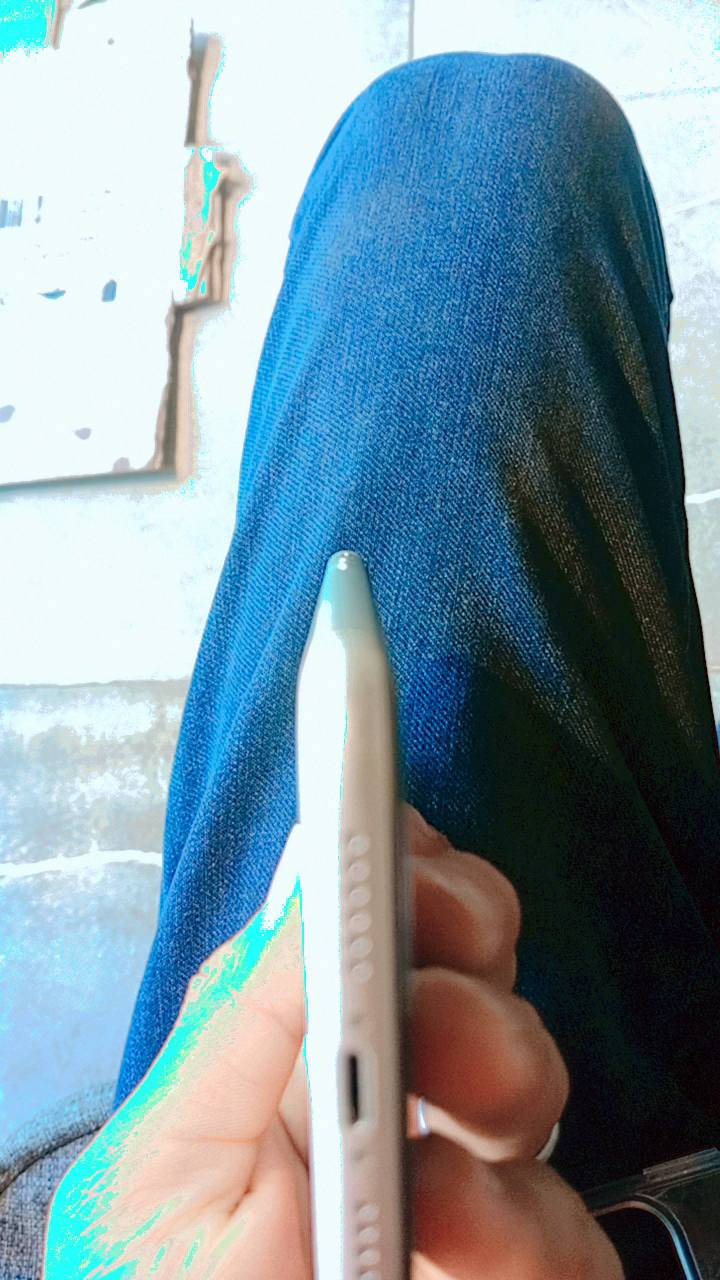 سلام عليكم 11عادي مبدل بطاريه   فيس ايدي شغل سعره 250 وبي مجال مكاني بابل محاويل***********ذاكره 125 وتساب فقط متواجد
