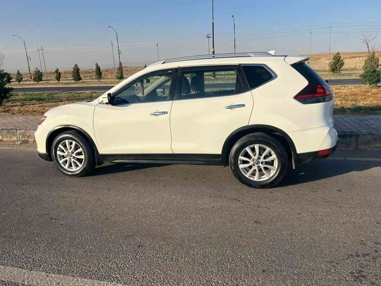 � للبيع نيسان روج 2019 SV 🚘

* فول مواصفات
* رقم نينوى
* تحكمات ستيرن
* تشغيل عن بُعد (Remote Start)
* ماستر كي موجود
* الممشى: 86,000
* السيارة جاهزة للاستخدام

🔹 الضرر موضح بالصور
🔹 الضرر فقط جاملغ (رفرف) أمامي
🔹 باقي السيارة بحالة جيدة

للاستفسار  اتصل على رقم 
***********
