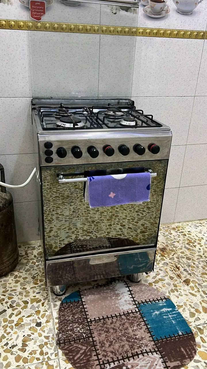 سلام عليكم 
بسبب الانتقال الى غير محافظه يوجد 
غراض للبيع غرفه نوم 600
سبلت جديد مداخل تصليح سعره 350
ثلاجه 175
مجمده 200
طباخ كوري درجه اولى 225
بلازمه حجم 43 ب200
تخم 275
باقي الغراض لعائله متعففه 
مكان الزعفرانيه شارع اسواق مريم قريب محل الحاج أبو فاضل


**إذا كنت صاحب هذا الإعلان وتريد حذفه لأي سبب، رجاءا أرسل رسالة إلى الدعم الفني**