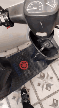 السلام عليكم
ماطور بوتين للبيع مرقم نينوى تحويل سنوي ابسم الي يتشري او سويا وكلة عام شوف ماطور مثل صورة نفس بلواقع دبل سكريته درع اصلي محرك شرط 

 شاصي شرط ويرمينه شغاله كلها سلف شغال  تحريكه ومعدل يكمز من جواك الماطور جاهز ربع ماتصرف عليه السعر مليون 200الف   وبي مجال مكاني 17تموز الاستفسار 

***********
