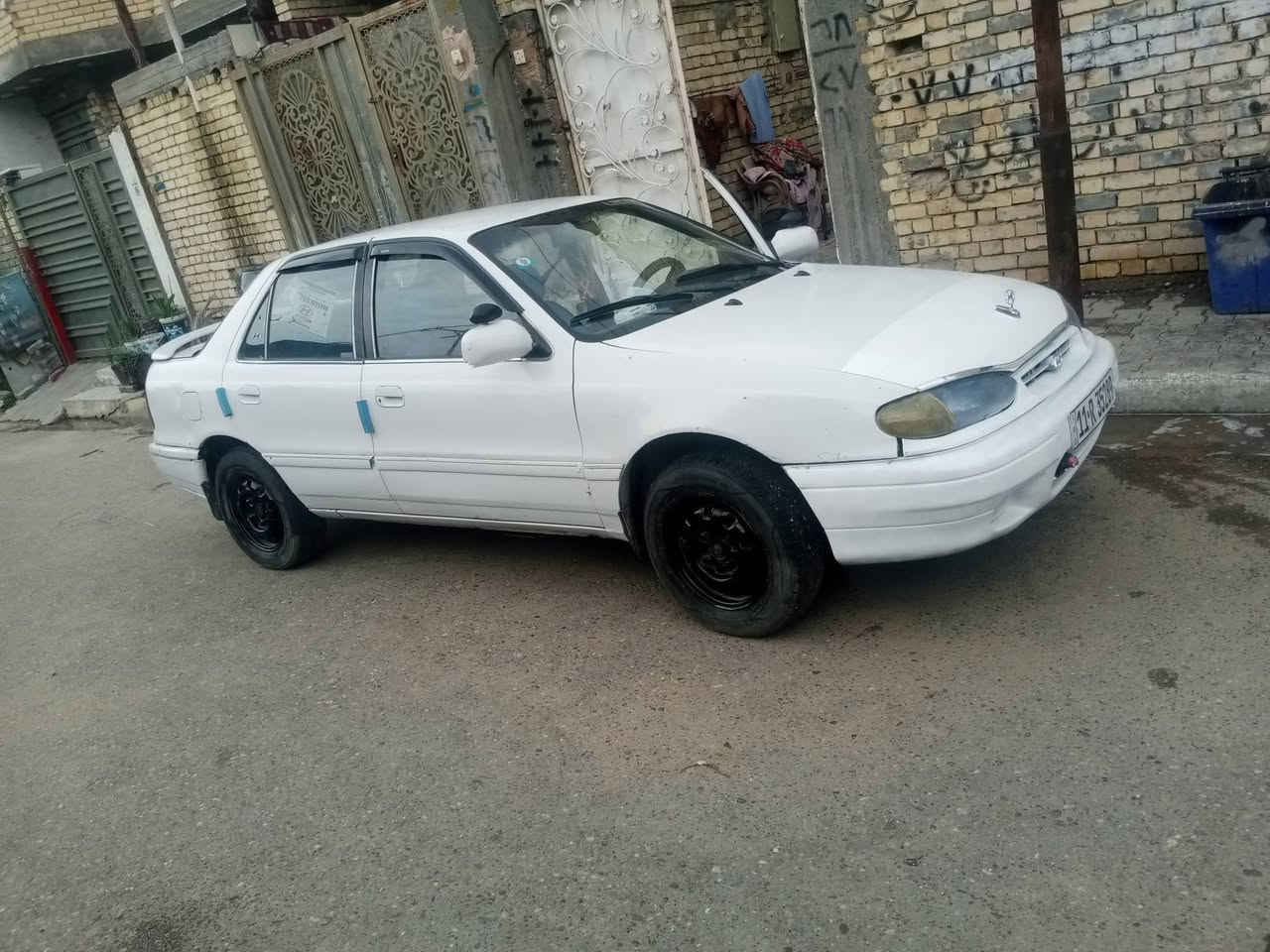 سلام عليكم اللنترا موديل 94 سياره كامله ماعدا مكينه بيها خيط بخار الباقي خير من الله تخم تاير صدر نضيف داخل نضيف كهربائيات سياره مال جناي السعر ب30العنوان ديالى بعقوبة ***********
