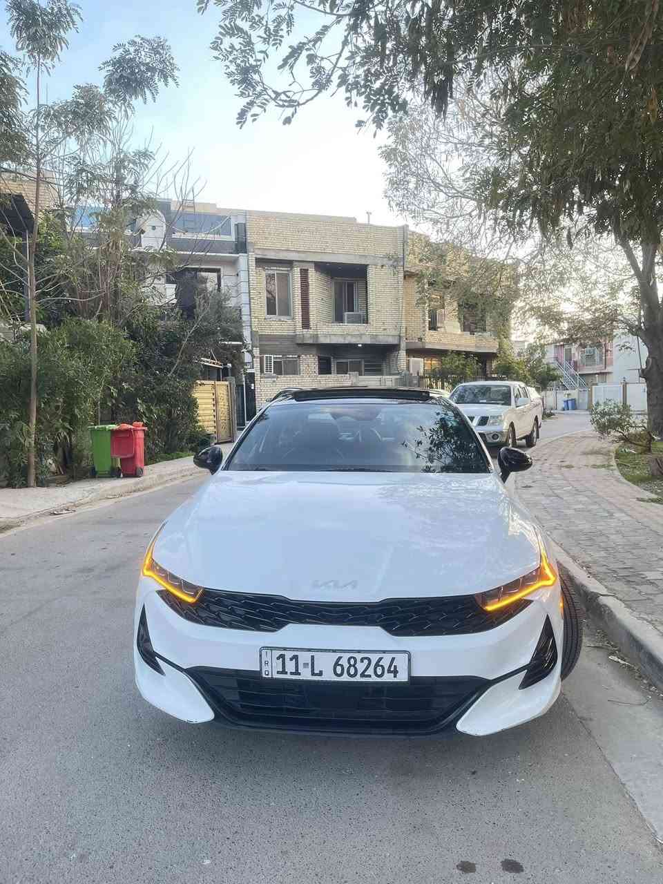 السلام عليكم كي فايف موديل 2022
مواصفات جي تي لاين فوول للاخير

1600 تيربو 

مواصفات 

بانوراما 

بصمه

كشنات تدفئة 

 

شحن هاتف لاسلكي 

قياده ذاتيه ؏ الخطوط السريعه

هاند بريك بصمه

تشغيل عن بعد 

مثبت سرعه 

نضام ABS

مانع انزلاق حساس أطارات 

بك لايت ليد

شاشة

كامره دواره

الاسلكي 

شاشه اعطال

ويل كورم لونين

رادار جانبيه

مراقبة النقطة العمياء

رادار الخطوط البيضاء 

اشاير بالمري 

كشنات جلد احمر

مقعد للسائق قابل للتعديل كهربائياً

لايتات ‏3 عدسات 

نضام قياده أيكو + سبورت +سمارت +نورمال

بلوتوث + aux + usb

فول تحكم ستيرن

كير أوتو + عادي

ئوتو بريك 

‏ ‏الخريطة

ستيرن حرف. Led D +  زينون

توقف ذاتي عند الرجوع

صندوك بصمه

‏AUTO HOLD

تصميم خارجي رياضي

نظام الملاحة

مصابيح خلفية LED

مصابيح ضباب LED

لاسلكي Android Auto 

 ماشية51k

حادث : قبق جنطه نفسه راجع سياره جديده ماشاءالله

السعر 170 وبيها مجال لشراي 

بغداد الدوره

الرقم ***********
