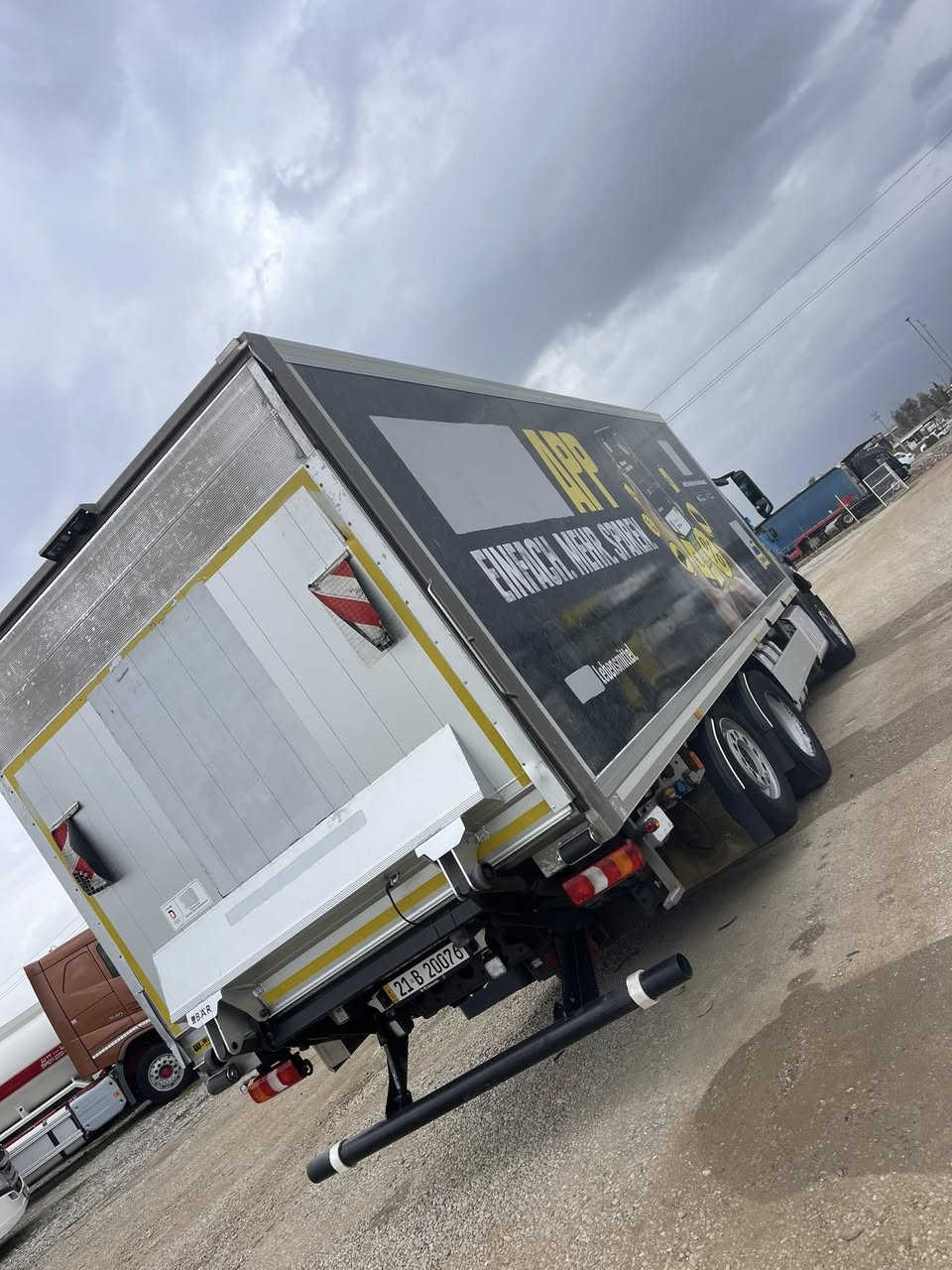 Mercedes-Benz.  2540. 2016. الجديدة سيارة عنوان سليمانية د   ***********
