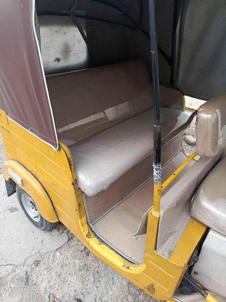 سلام عليكم ورحمة الله 
تكتك موديل 2018/12
بسمي تكتك تحويل ثاني يوم 
معمر بيه لغد 
خير من الله تكتك بعته بل جيس ما شاء الله 
مثل مشوف  بل منشور 
العنوان لامين الثانية قرب مركز الشرطه
الرقم ***********
السعر 5و250 وبيه مجال الطيبين
