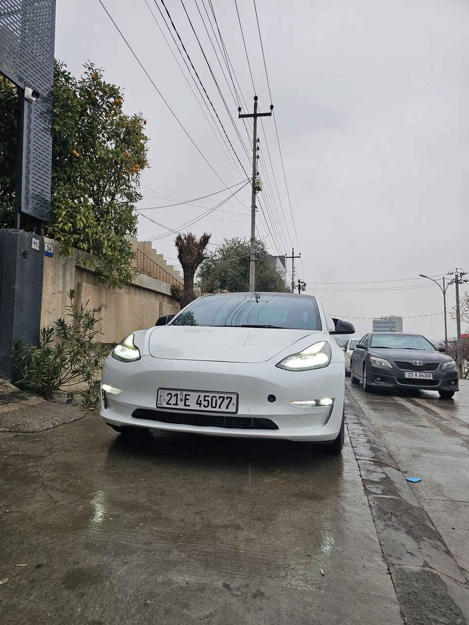 تيسلا مودل ٣ موديل ٢٠٢٢/٩
تك ماطور رقم شمالي بأسمي 
ما بها اي خلل و عيوب 
كل بدي صبغ ماعدى جملغين خلفي و صندوق خلفي 
مصبوغ على عيوب و شخوط و عيوب قليلة
صور ما قبل الصبغ هم نشرته لان ما صبغتة عل دعم صبغته لان بدي مو جميلة

اراوس ويا دبل ماطور و ما عندي مشكلة ويا صبغ 

ماشية ٧٣ الف مايل

ارباك سكان طاك راجع سستم 

اي خلل ما بها صار سنتين يمي ما بها اي عيوب 

سعر ١٥٠ قفل 

***********
***********
