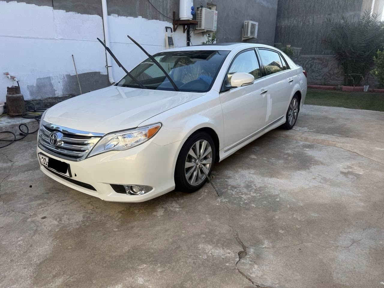 افلون 2011 خليجي لمتد 
رقم بغداد دولي بسمي هزه  وسنويه جديده 
تحويل مباشر 

فول 1/1
5 بصمات تشغيل +ابواب 

فتحة سقف اسلايت 

تبريد قطعتين 

اشاره ترحيب 

5 ويل كب +تخم تاير ياباني جديد
 
حداديه جديده 100‎%‎

منضومه زنون عالي ناصي +بلوجكتر 

غرفه جديده بالكارتون كهربائيات كلهه شغاله 

سياره جديده واحلى من الصور 

مكينه كير مكفولات 

اي نقص بالسياره ماكو جاهزه للأخير 

سونار موجود بالمنشور 

مكان السياره محافظة واسط الكوت مركز مدينه 

 السعر 155
——————

***********
