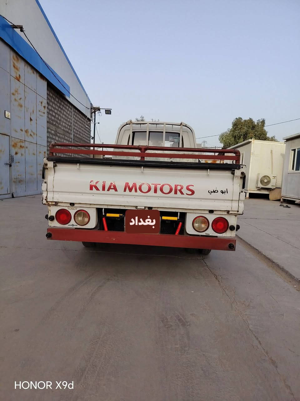 السلام عليكم كيا حمل موديل 2018 بغداد سياره كير مكينه صدر تخم تاير مكفول بسمي تحويل   يه بارد بل باب مال عكس سايق ومكفوله الباقي السعر 125 رقم ***********
