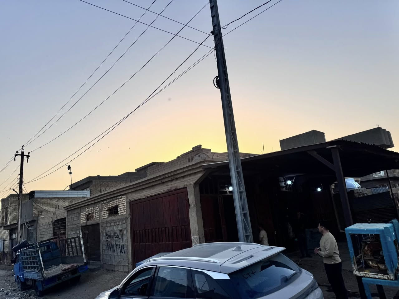 للبيع المساحه 200متر اربع محلات زاد مشتمل
المكان الحصوه مقابيل الكمرك ***********وات ساب
