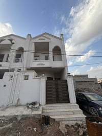 الديوم حي التوحيد • ١٠٠م • ٣غرف