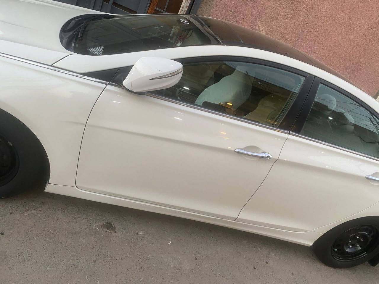 سوناتا للبيع خليجي موديل 2010 رقم اربيل فول مواصفات واحد ع واحد بني راما محرك 2400 شرط كفاله تبريد ثلج سياره ماناقصها اي شي صبغ حزام  رقم اربيل 
السعر 97 وبيها مجال 
الاستفسار ***********
***********
