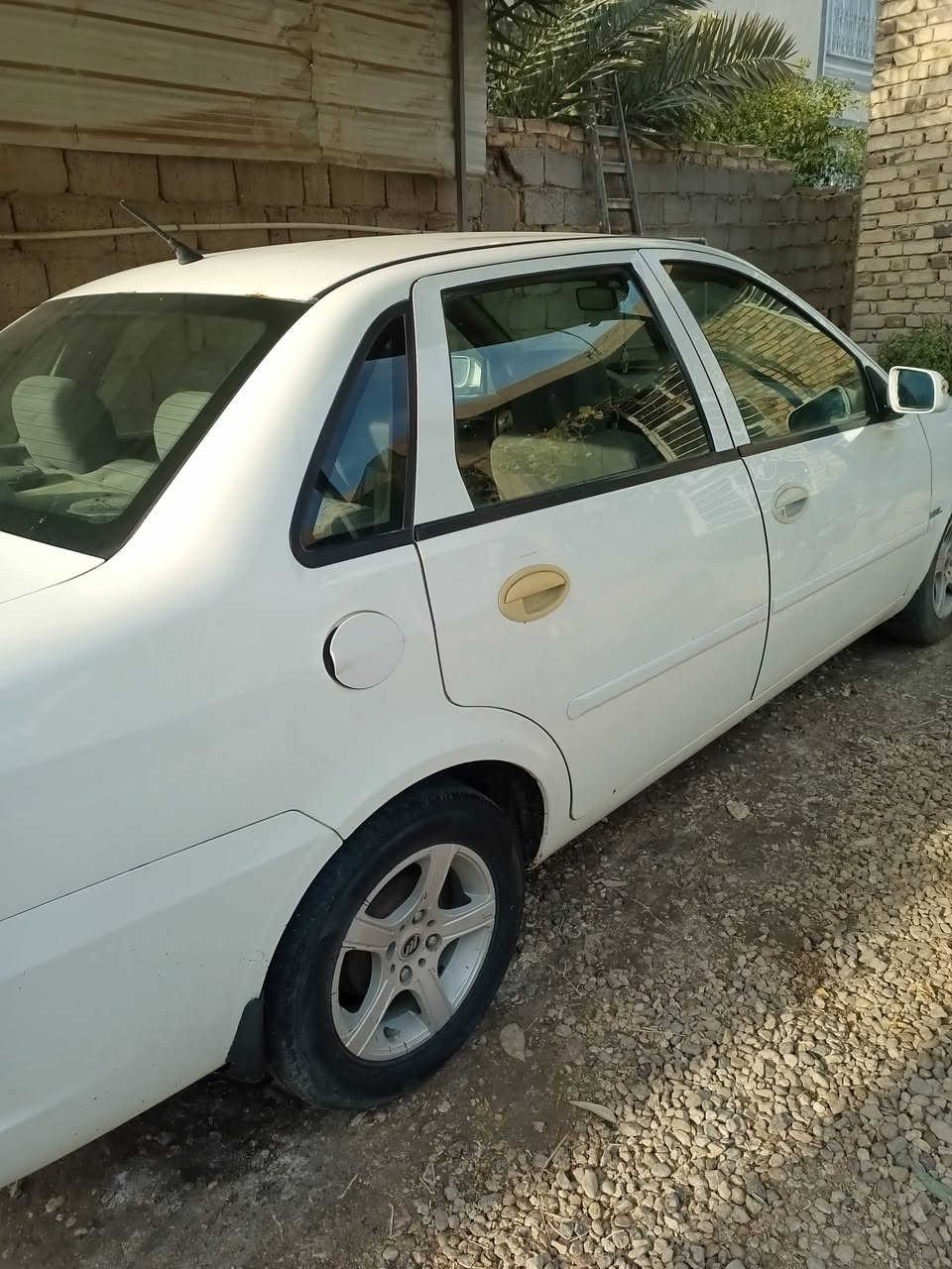 السلام عليكم. سياره ليفان موديل 2012 رقم بابل باسمي سنويه لغاية 2027.السعر 40$ وبيه مجال بسيط.للاتصال ***********
