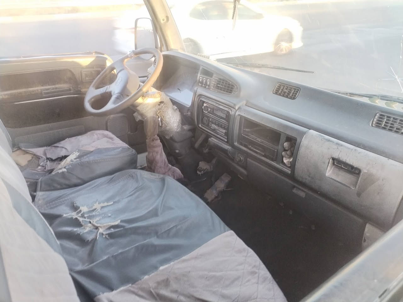سلام عليكم  سمسونك ٩٩ البيع محرك بي تنقيص شاصي مكفول كير خير من الله صدر جديد قبل سبوع مسوي نافضه نفض حته تايرات جديد شاد بيهه طخ بالوجه وتحولي موجود ثاني يوم احول رايدهه ٣٣ وبيهه مجال هذ رقمي ***********دك ودلال
