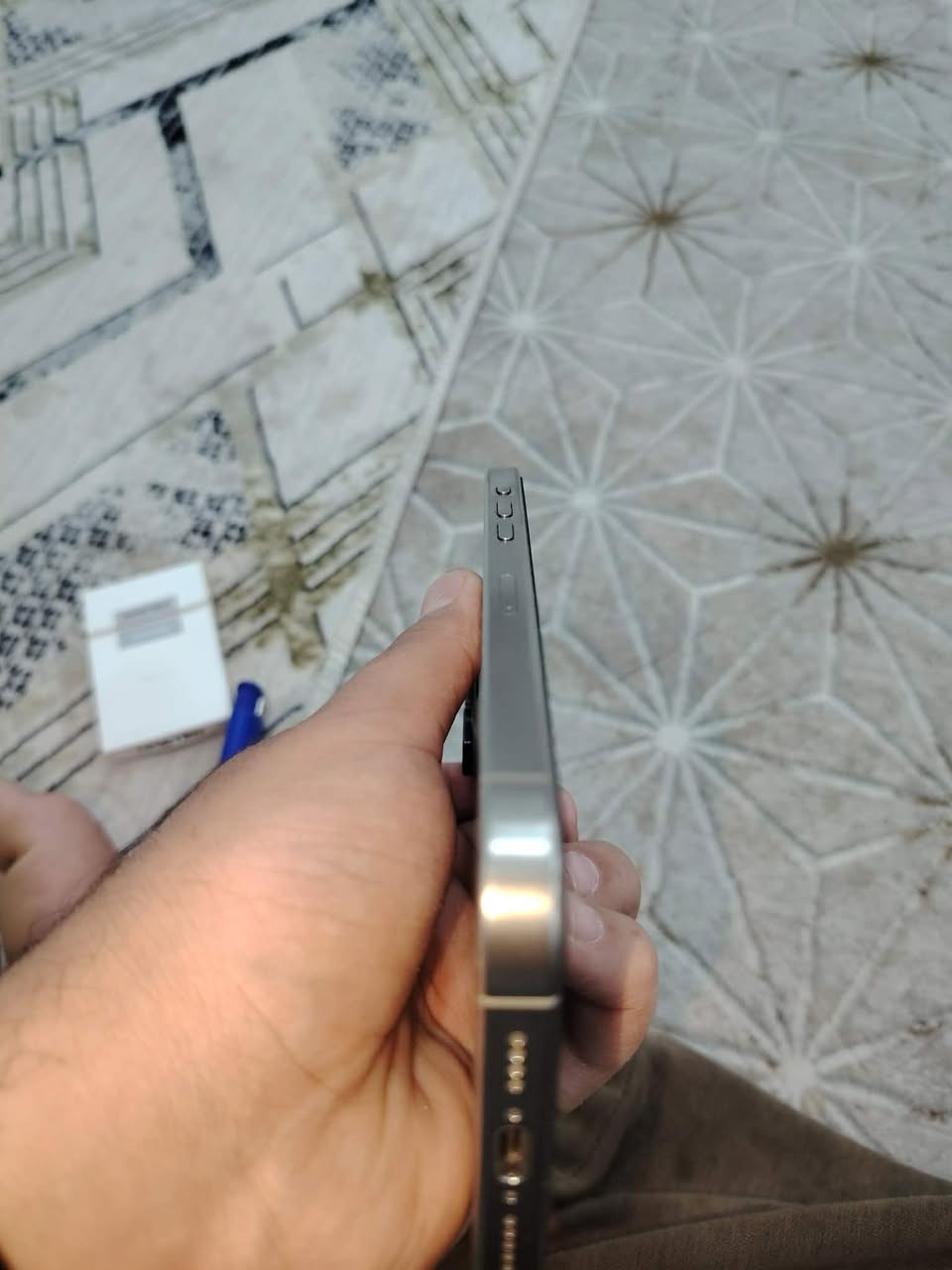 سلام عليكم آيفون 15برو ماكس البطاريه 91 تقرا ب الحاسبه 92 جهاز نضيف نفس ما تشوفون السعر مليون 125 مكان النجف الرقم ***********
