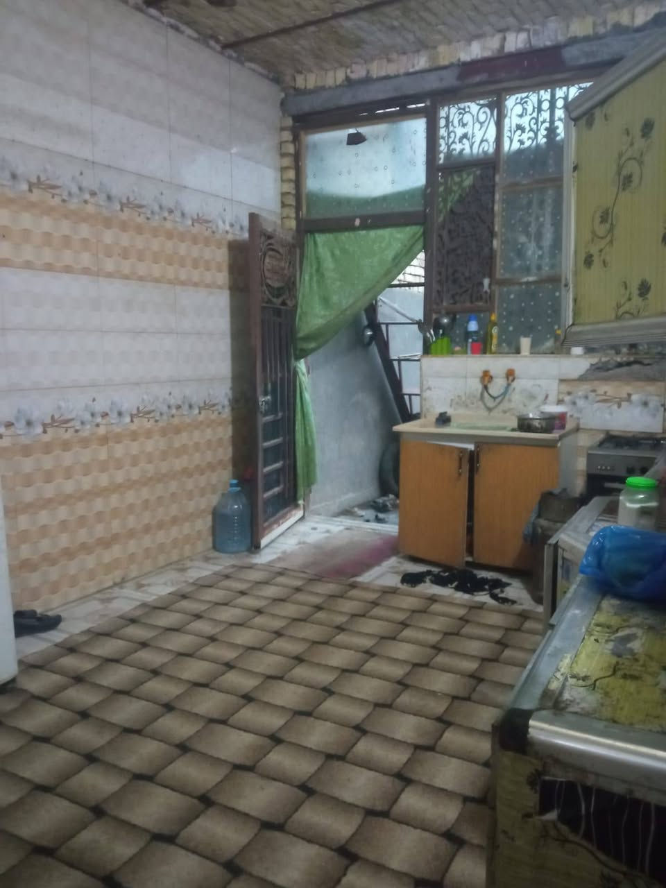 🏡 للبيع بيت زراعي مميز بي وصل طابو
📍 الموقع: قرب فلكة الموحيه – بالقرب من بستان العاتي
📐 المساحة: 200 متر مربع
▫️ الواجهة: 10 متر
▫️ النزال: 20 متر
🚧 عرض الشارع: 10 متر
📍 يبعد عن الشارع العام: 30 متر فقط

🏗 مواصفات البناء:
الأساس رباط كونكريت
البناء طابوق
السقف عكادة

💡 الخدمات متوفرة بالكامل:
ماء
كهرباء
مجاري
✨ مناسب للسكن
📞 للإستفسار والمشاهدة:
تواصل خاص أو واتساب او اتصال ***********
