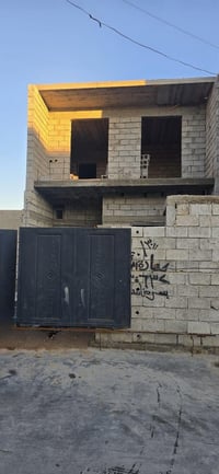 الصيادة • دار طابقين • ١٢٥م