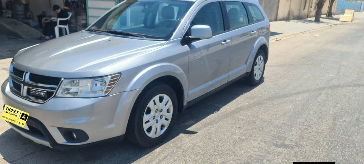 جورني 2015
ثلاث قطع تبريد 

رقم نجف

كير ومحرك 4وحداديه مكفولات

السعر 125$ 

***********
