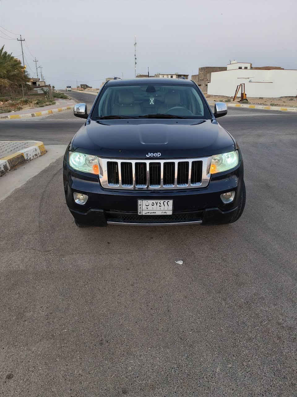جيب ٢٠١١ فول اعلى فئة سيارة جديده لوك  بيع او مراوس عنوان الرمادي سعر ١٤٥ تواصل ***********
