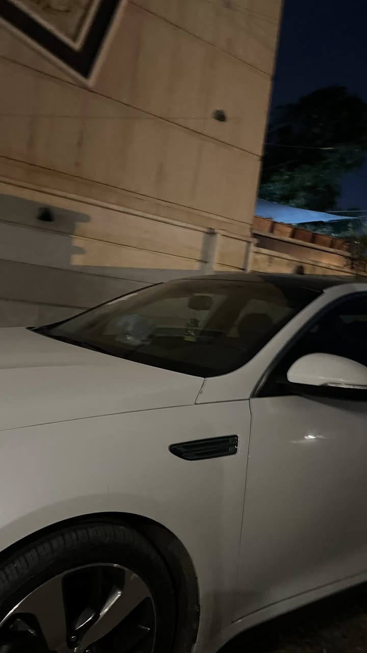 السلام عليكم

كيا اوبتيما 2020 فئة S ماشيه 84 الف حقيقي  رقم بغداد بسمي مداور ثاني وارد أمريكي ضرر جاملغ وربع البنيد بدون ايرباك

مواصفات السياره

بصمة ابواب +. دخول ذكي

كشن كهرباء داخل جلد ومخمل 

شاشه كبيره +فول تحكم ستيرن

نظام خروج عن المسار

ثلاث وضعيات قياده DRIVE MODE

لد امامي نهاري حاجب

لد خلفي مسطره

يدات نيكل+ اشاير بالمري

حساسات خلفيه

ويل نيكل اصل فئة S

كزوزين رياضي

مكان السياره بغداد عامريه 

السعر 165 ورقه وبيها مجال 

للاستفسار اكثر ***********
