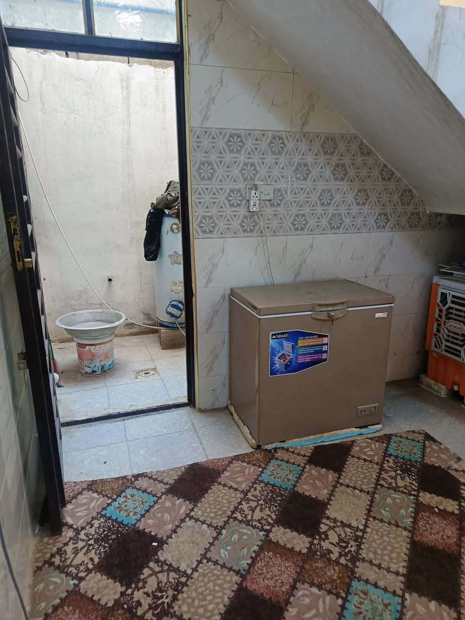 سلام عليكم بيت رهن ٥٠ متر غرفه وصالة مطبخ وتاريخ العنوان حي ميسان شارع زوار رهن  ١٠  ***********
