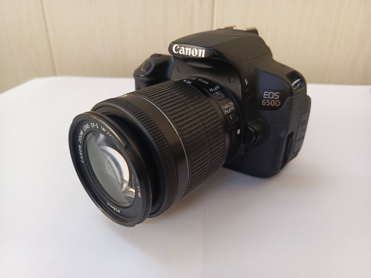 كاميرا كانون Canon EOS 650D بحالة ممتازة جداً ✨
للتواصل واتساب  ***********
