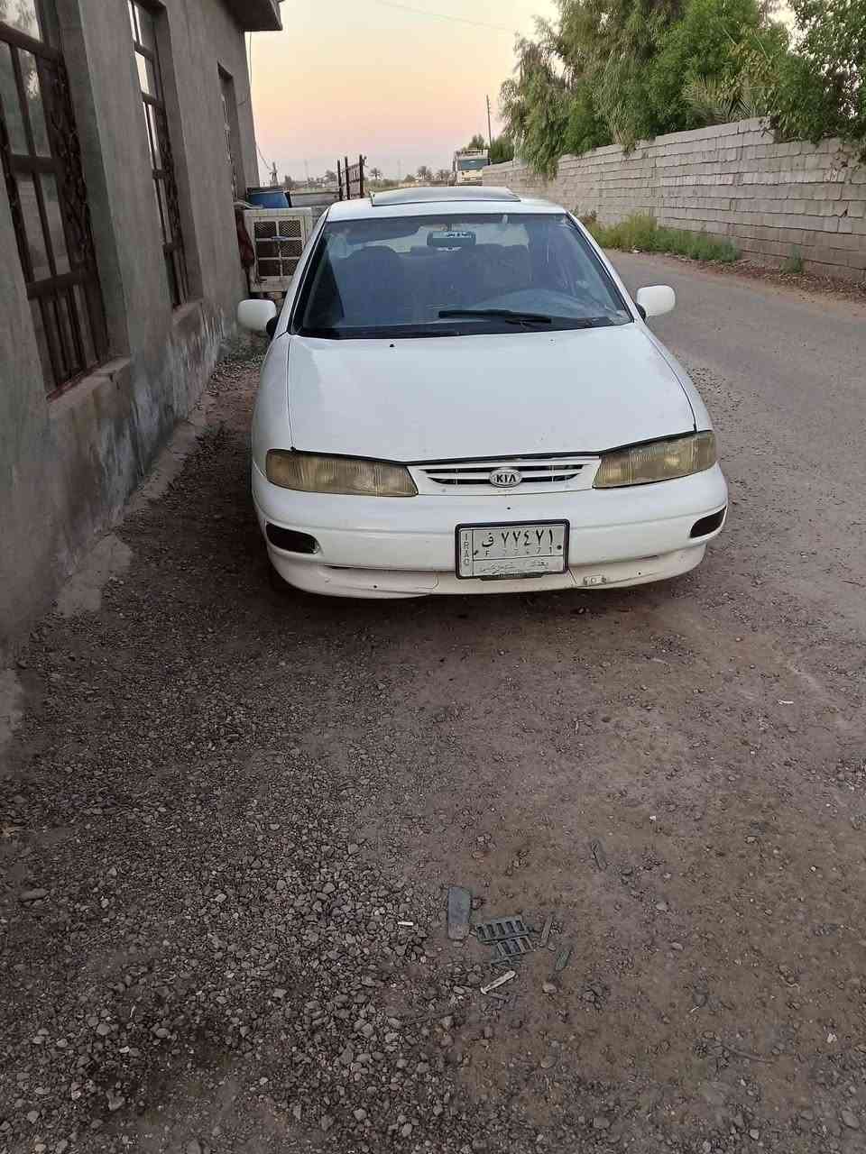 السلام عليكم كيا سيفيه البيع موديل96  البيع او مراوس بكيه بستا مكان السياره بغداد ابو غريب خط السريع سياره مصبوغه 29وبيه مجال بصيط السعر  هاتف ***********
