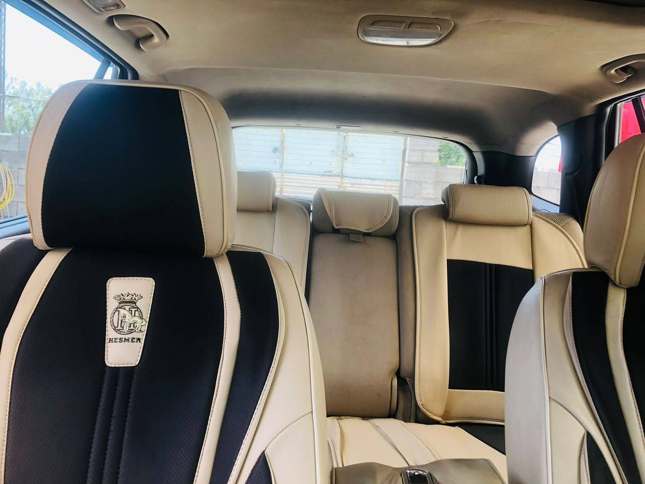 السلام عليكم.. للبيع سنتافيا 2012 خليجي محرك 6..شرط المحرك والگير.. رقم نينوى الماني شرط التحويل.. بيها صبغ مكانات وتعديل بارد قليل يم السلايت بالسقف
المواصفات 
سبعه راكب
تبريد 3 قطع
كشنات جلد+ كهرباء
سلايت
مرايات شفط 
بصمة ابواب + صندوق
تبريد لمس
تحكمات استيرن جهتين 
كروز.. قفل سرعه.. 
حساسات خلفي
لايت زينون اصلي
داخل صحراوي
ــــــــــــــــــــــــــــ
السعر 135 بيها مجال شي قليل.... التواصل  *********** واتساب.. مفتوح
