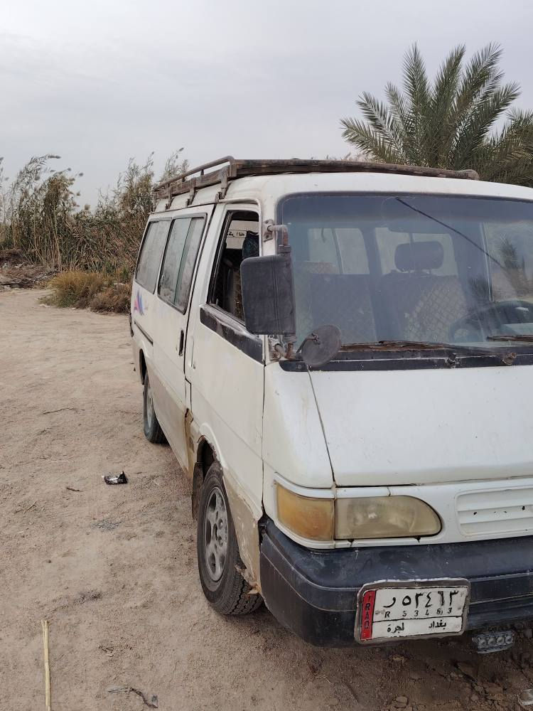 كيا بستا موديل ٩٥ رقم بغداد سنويه نافذه كير محرك اكسل كلها تمام تخم تاير سياره جاهزه مستمسكات راعيها عندي جان رقمه عندي وضاع مني من اهل الحله مااندل بيته  اي استفسار ***********او*********** ابو عمر السعر ٢٣ ورقه مكاني اللطيفيه شارع الدائره بغداد, العراق
