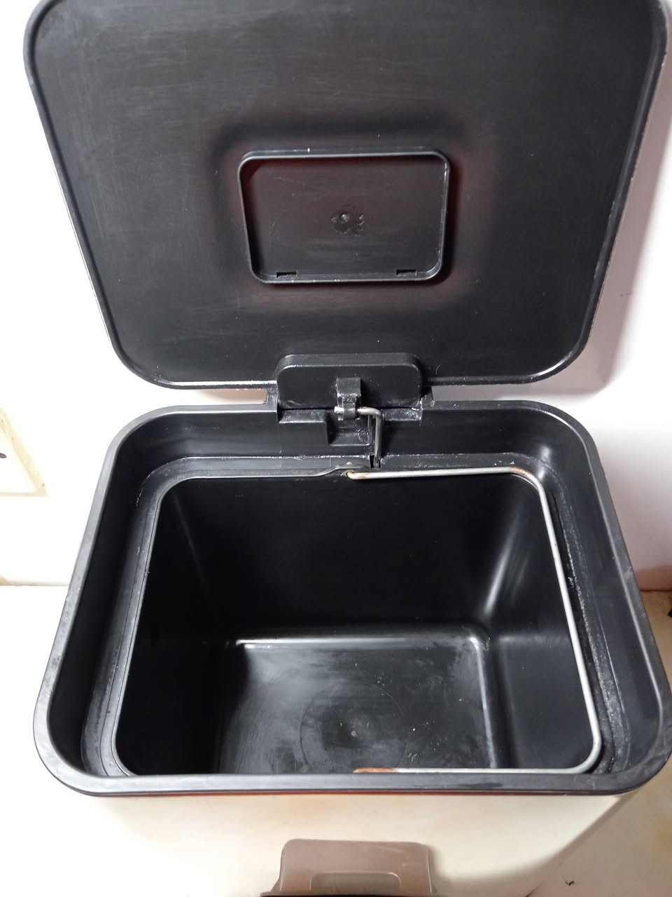 مال نفايات ستيل نضيف السعر 10الف
العنوان بغداد مدينه الصدر


**إذا كنت صاحب هذا الإعلان وتريد حذفه لأي سبب، رجاءا أرسل رسالة إلى الدعم الفني**