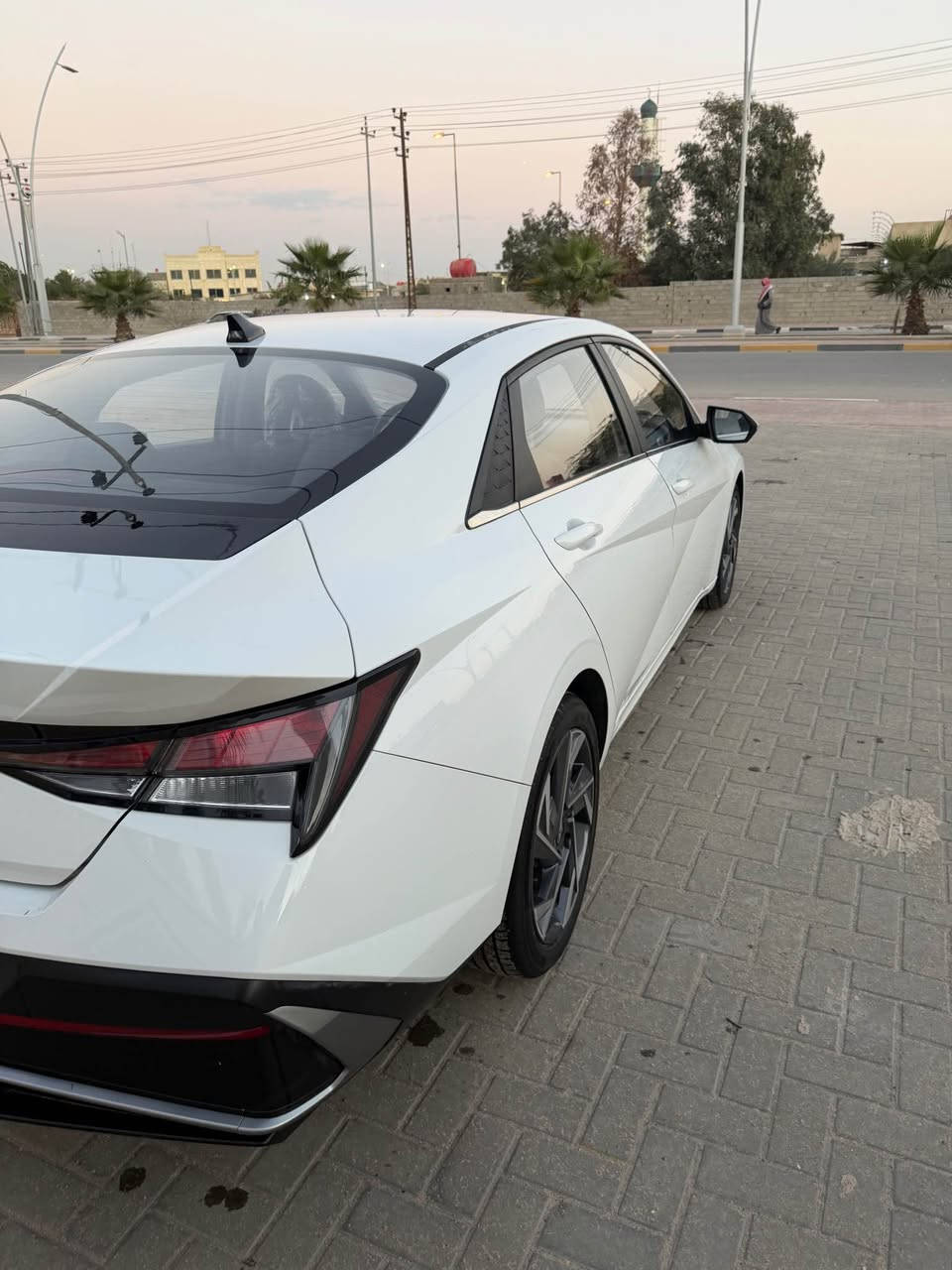 السلام عليكم 
1/النتره 2025 تجميع كفاله عامه من كلشي 
2/رقم اربيل ماشيه 10 الف فقط السياره بعدهه زيرو
 3/دواخل سود 
4/شاشه كار بلي 
5/فتحت سقف 
6/عداد دجتل 
7/كشنات جلد 
8/تبريد امامي وخلفي 
9/هاند بريك كهربائي بصمه ابواب وجنطه لد امامي خلفي وبعد بيهه موصفات السعر المطلوب 152 وبيهه مجال للشراي مكان السياره البصره الزبير للاتصال عله الرقم *********** البصرة, العراق
