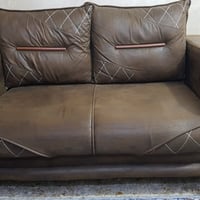 تخم نظيف • صوفا