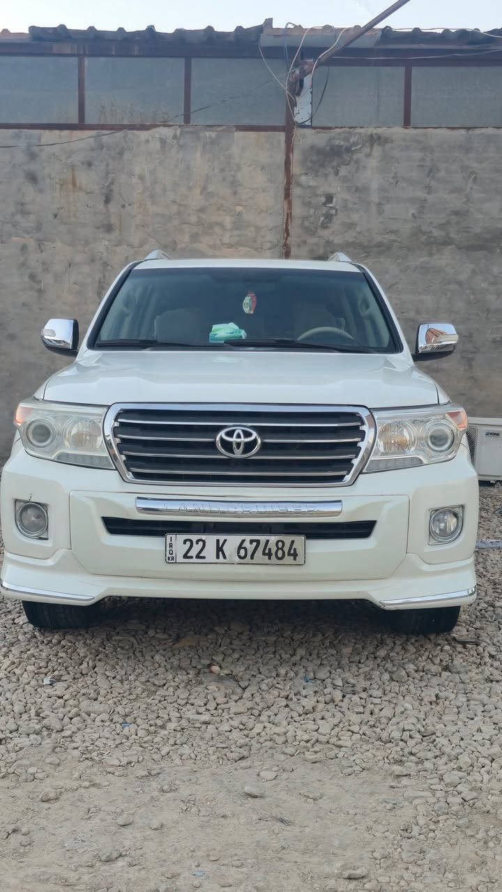 لاندكروز موديل ١١ ستينه محدثه سياره جاهزه بسمي تحويل بيها مكان بارد زغير 
مكانها حله بابل 
***********
معرض الخفاجي لتجاره السيارات الحديثه
